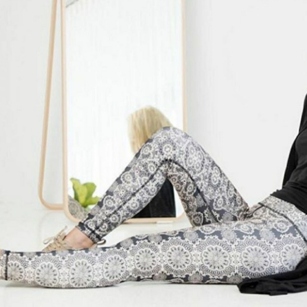 Beige lace